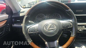 2016 Lexus ES 300h – miniatura 36