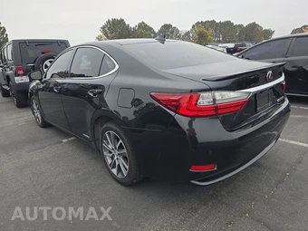 2016 Lexus ES 300h – miniatura 6