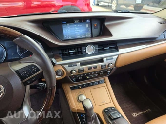 2016 Lexus ES 350 – miniatura 10