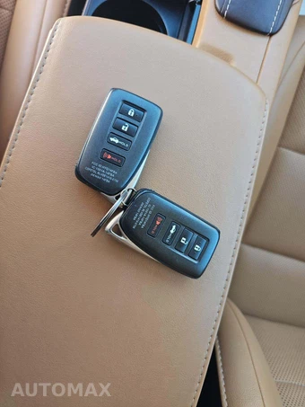 2016 Lexus ES 350 – miniatura 8