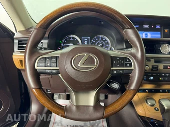 2016 Lexus ES 350 - miniatura 13