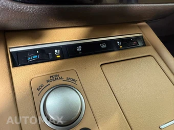2016 Lexus ES 350 - miniatura 23