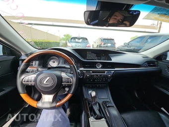 2016 Lexus ES 350 - miniatura 11