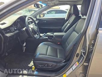 2016 Lexus ES 350 – miniatura 7