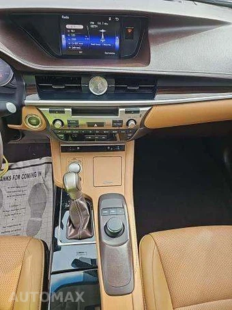 2016 Lexus ES 350 – miniatura 11