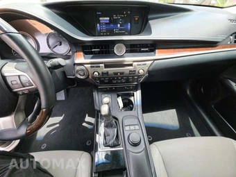 2016 Lexus ES 350 – miniatura 7