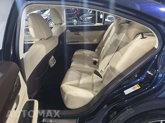 2016 Lexus ES 350 - miniatura 13