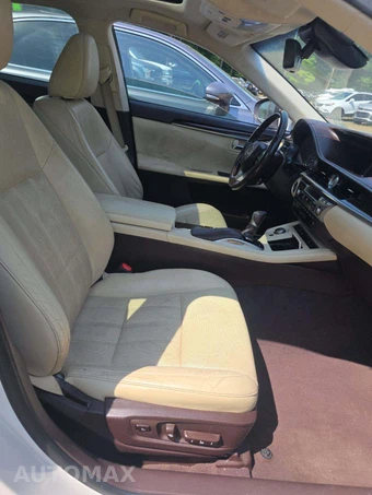 2016 Lexus ES 350 – miniatura 18