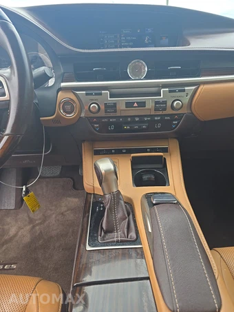 2016 Lexus ES 350 - miniatura 11