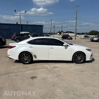 2016 Lexus ES 350 - miniatura 3