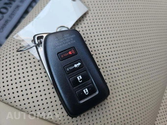 2016 Lexus ES 350 – miniatura 5