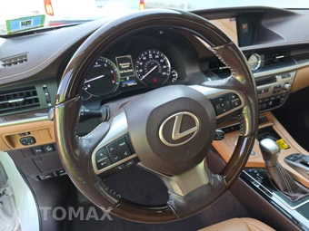 2016 Lexus ES 350 – miniatura 10