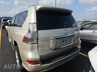 2016 Lexus GX 460 – miniatura 5