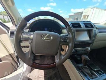 2016 Lexus GX 460 – miniatura 7