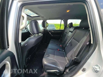 2016 Lexus GX 460 – miniatura 10