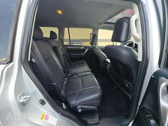 2016 Lexus GX 460 – miniatura 14