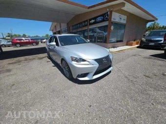 2016 Lexus IS 200t – miniatura 4