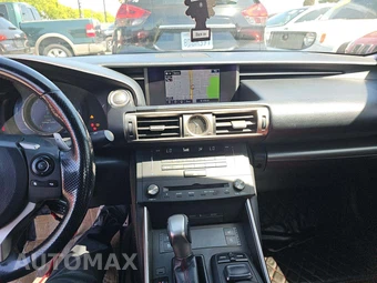2016 Lexus IS 200t – miniatura 10