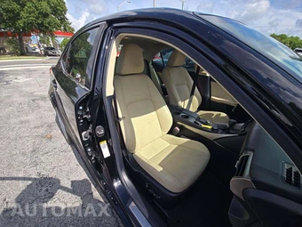 2016 Lexus IS 200t – miniatura 15