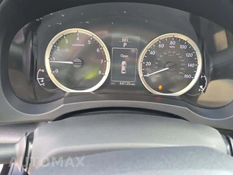 2016 Lexus IS 200t – miniatura 6