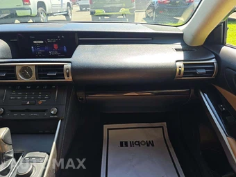 2016 Lexus IS 200t – miniatura 19