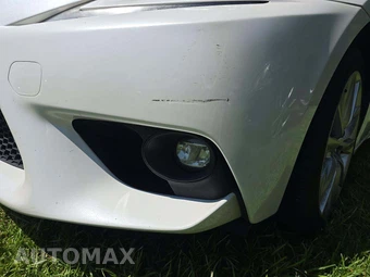 2016 Lexus IS 200t – miniatura 21