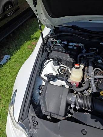 2016 Lexus IS 200t – miniatura 24