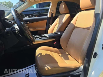 2016 Lexus IS 200t – miniatura 6