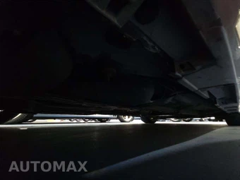2016 Lexus IS 200t – miniatura 17