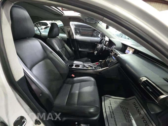 2016 Lexus IS 200t – miniatura 18
