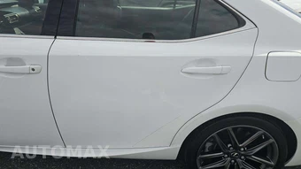 2016 Lexus IS 200t – miniatura 21