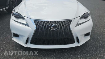 2016 Lexus IS 200t – miniatura 24