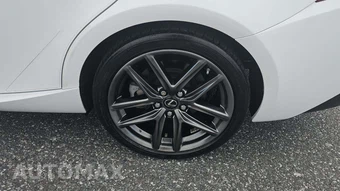 2016 Lexus IS 200t – miniatura 28