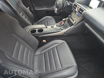2016 Lexus IS 200t – miniatura 8