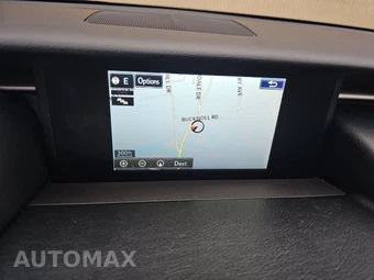 2016 Lexus IS 200t – miniatura 9