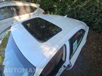 2016 Lexus IS 200t – miniatura 12