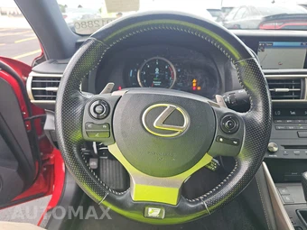 2016 Lexus IS 200t – miniatura 10