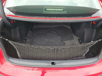 2016 Lexus IS 200t – miniatura 17