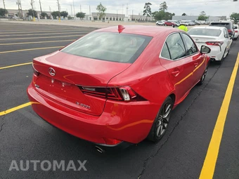 2016 Lexus IS 200t – miniatura 4