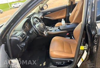 2016 Lexus IS 200t - miniatura 9