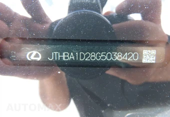 2016 Lexus IS 200t - miniatura 10