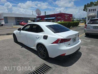 2016 Lexus IS 200t – miniatura 2