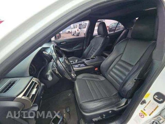 2016 Lexus IS 200t – miniatura 6