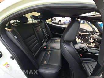 2016 Lexus IS 300 – miniatura 16