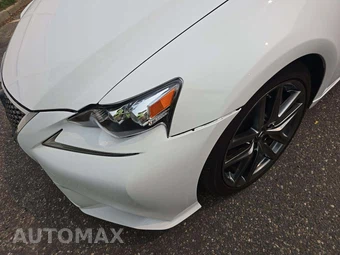 2016 Lexus IS 300 – miniatura 21
