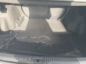 2016 Lexus IS 300 – miniatura 17