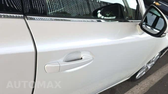 2016 Lexus IS 300 – miniatura 29