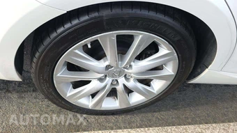 2016 Lexus IS 300 – miniatura 30