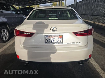 2016 Lexus IS 300 – miniatura 5