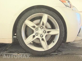 2016 Lexus IS 350 – miniatura 10